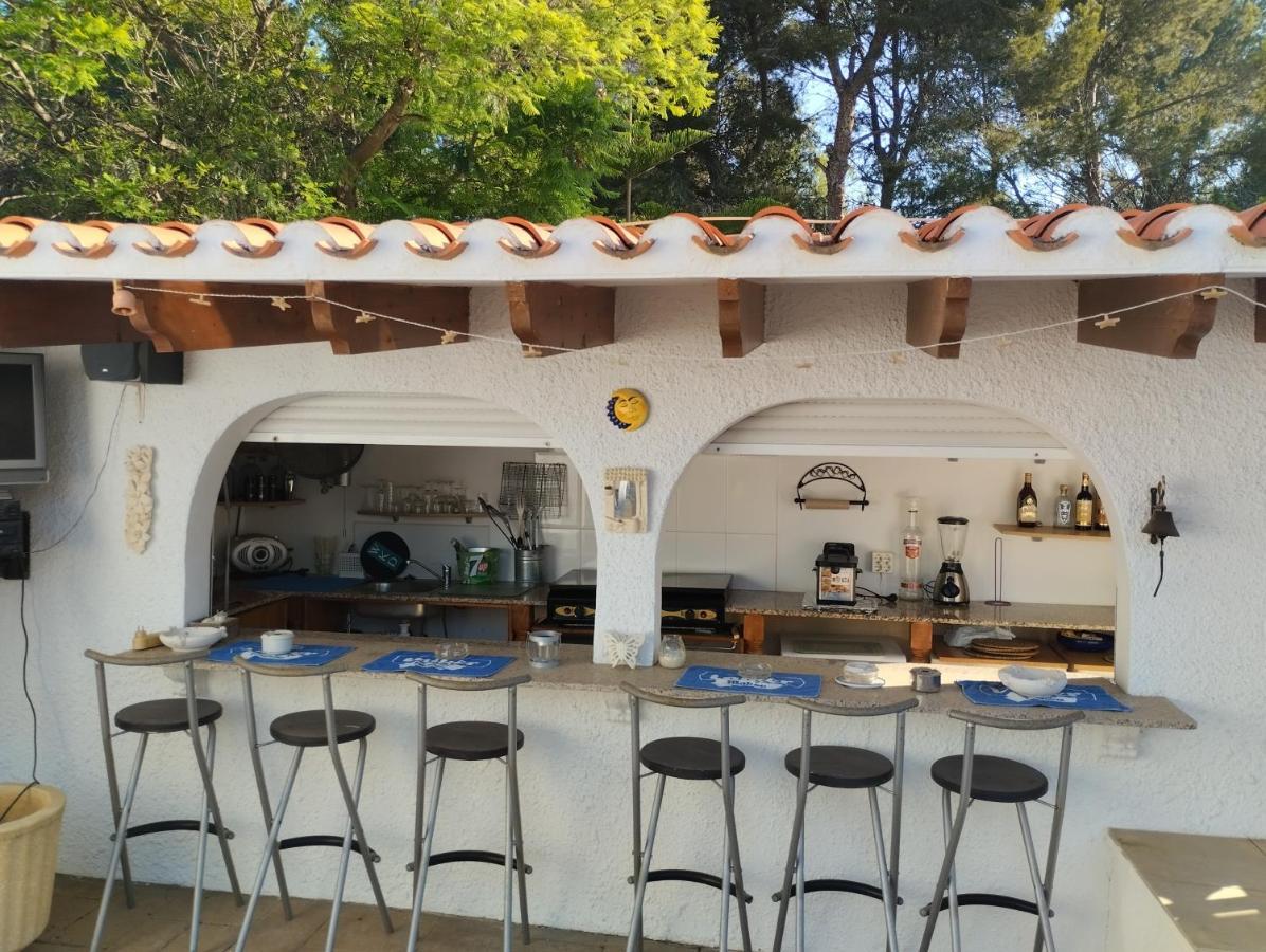 El Romarel Bed & Breakfast L'Alfas del Pi Exterior photo